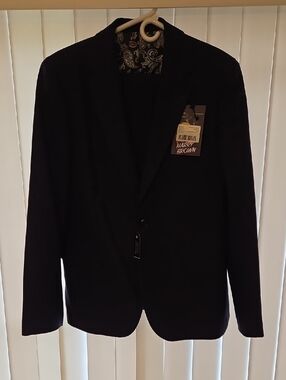 BNWT Beautiful Harry Brown Slim Fit Suit